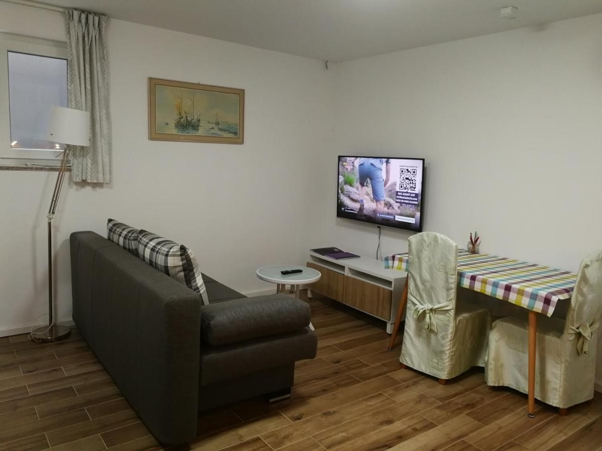 21A Comfortable Studio Taufkirchen  Dış mekan fotoğraf