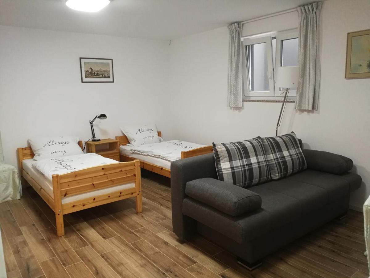 21A Comfortable Studio Taufkirchen  Dış mekan fotoğraf