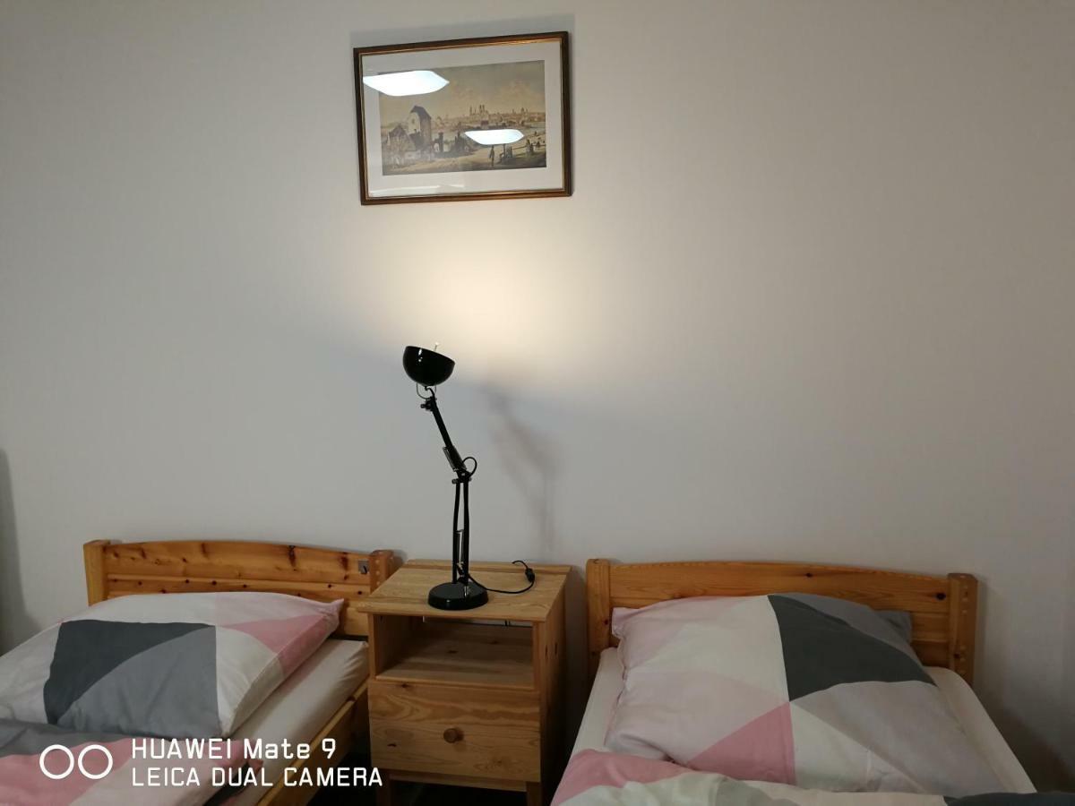 21A Comfortable Studio Taufkirchen  Dış mekan fotoğraf